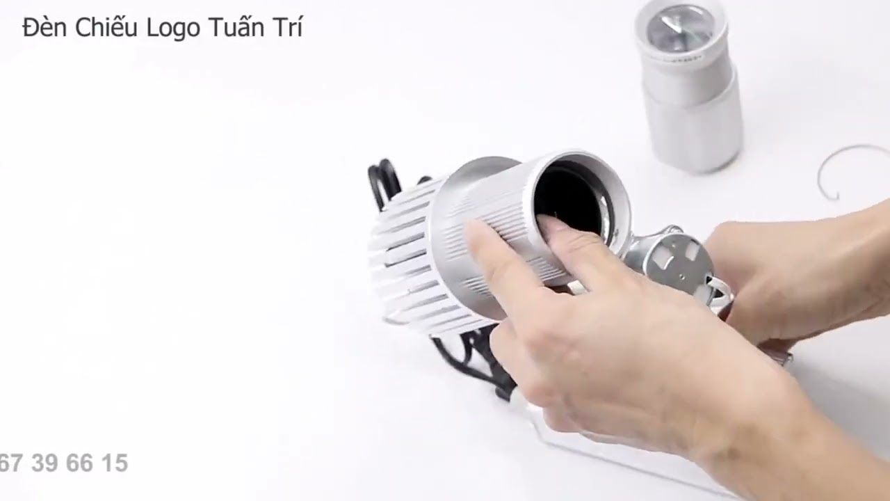 Hướng dẫn sử dụng thay thế film logo, lăng kính cho đèn chiếu logo indoor