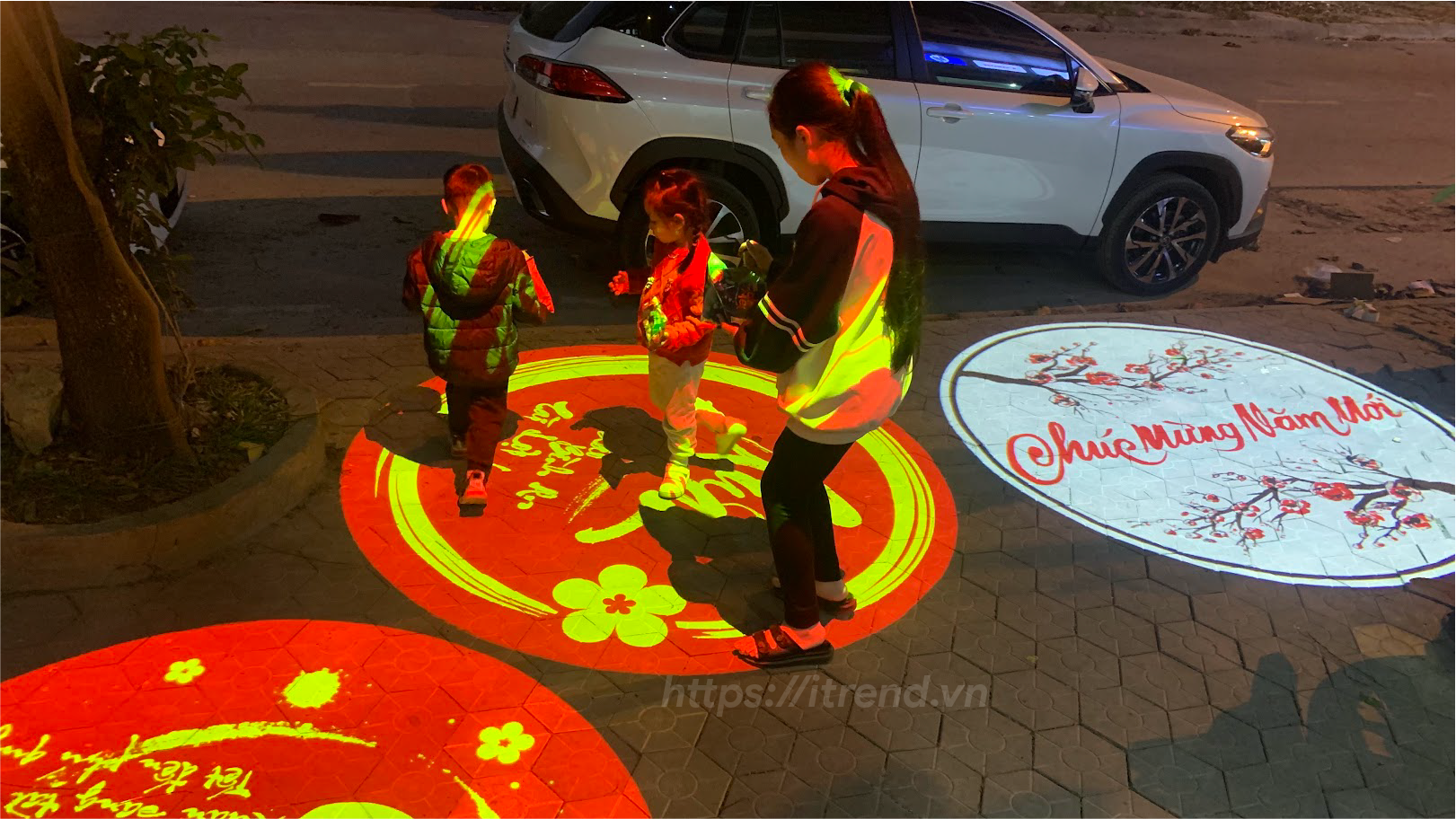 Đèn chiếu logo 100w chống nước Đèn chiếu logo đẹp